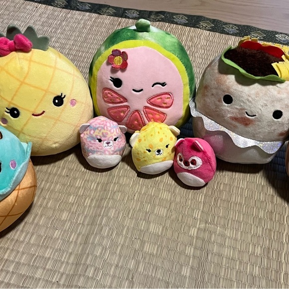 Colorful fruit squish mallows - Picture 1 of 5
